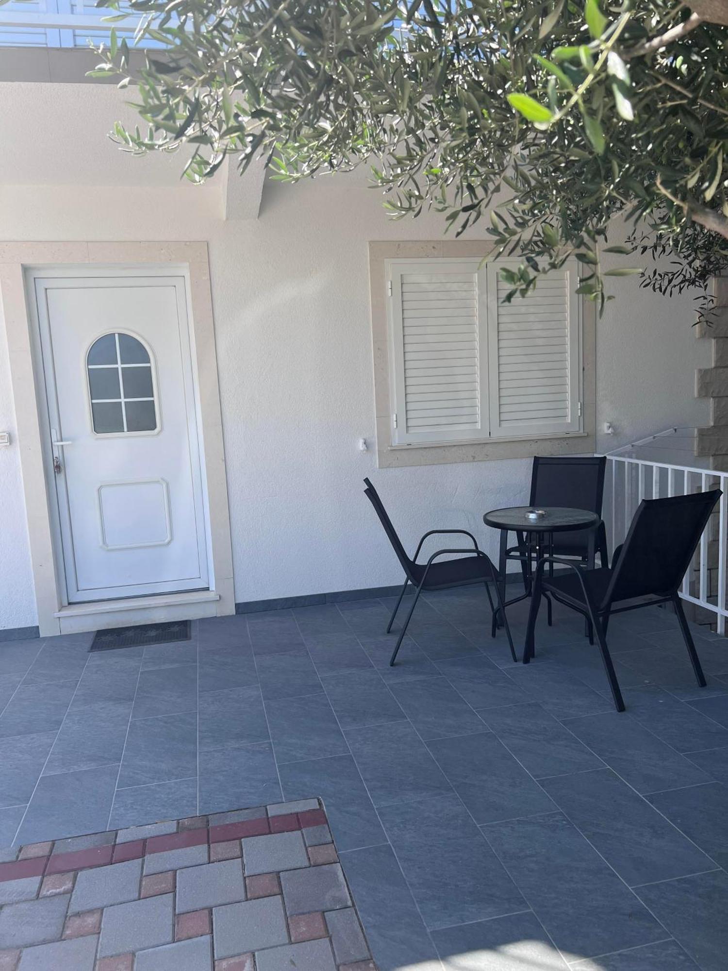 Oliva Apartment *